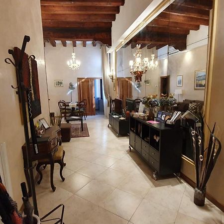 Residenza Ca' Brighella Apartment Venesia Bagian luar foto