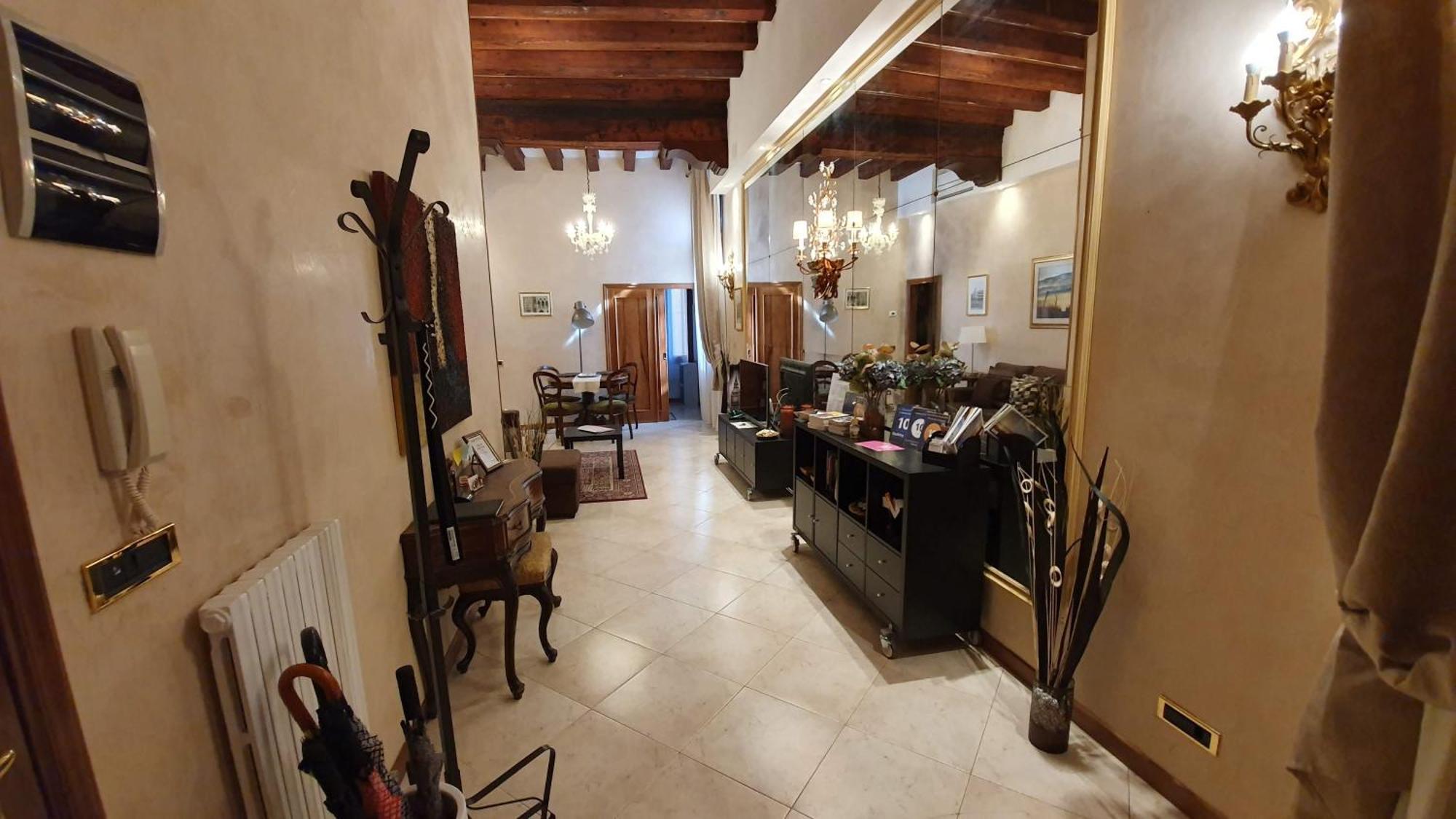 Residenza Ca' Brighella Apartment Venesia Bagian luar foto