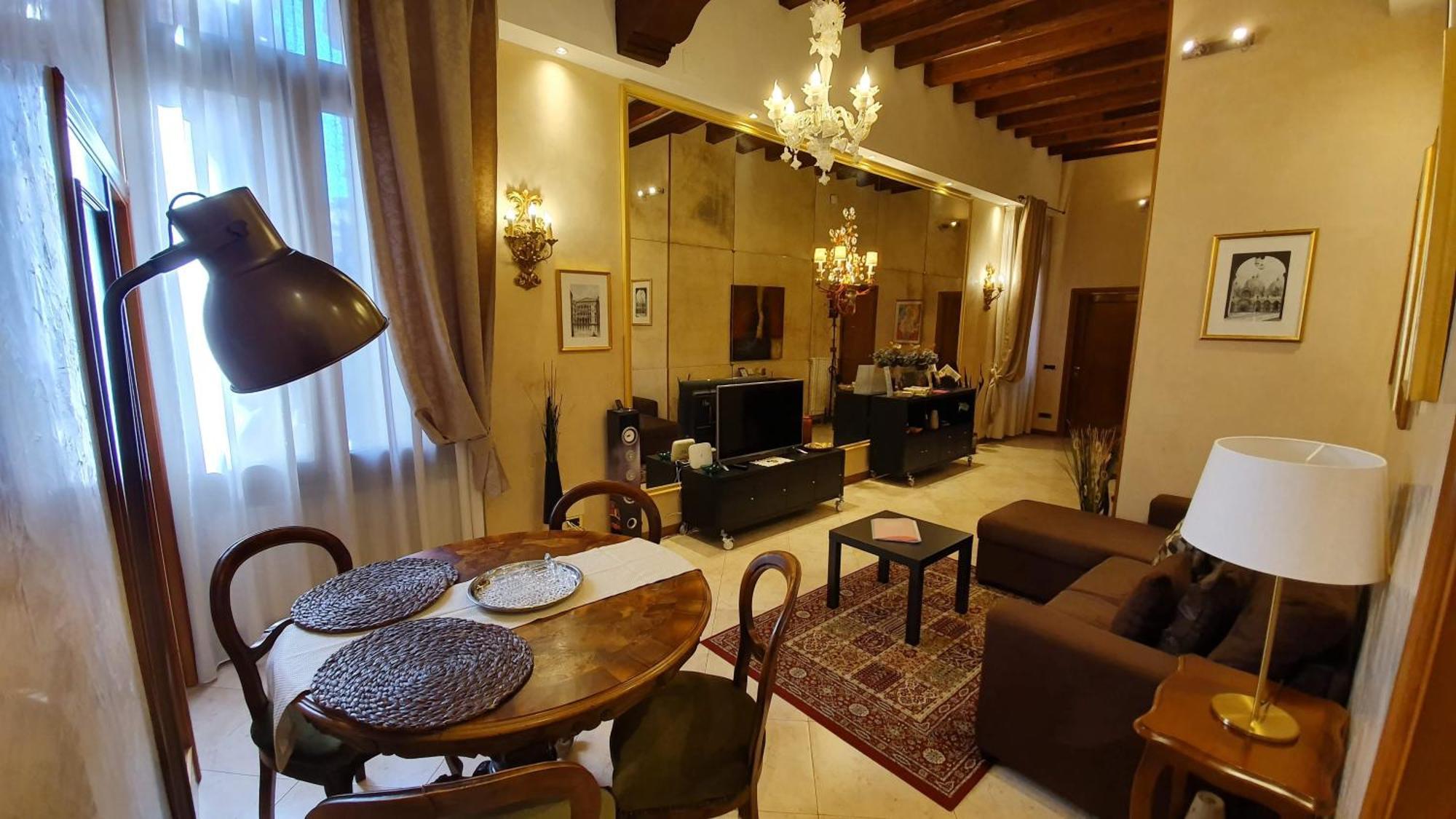 Residenza Ca' Brighella Apartment Venesia Bagian luar foto